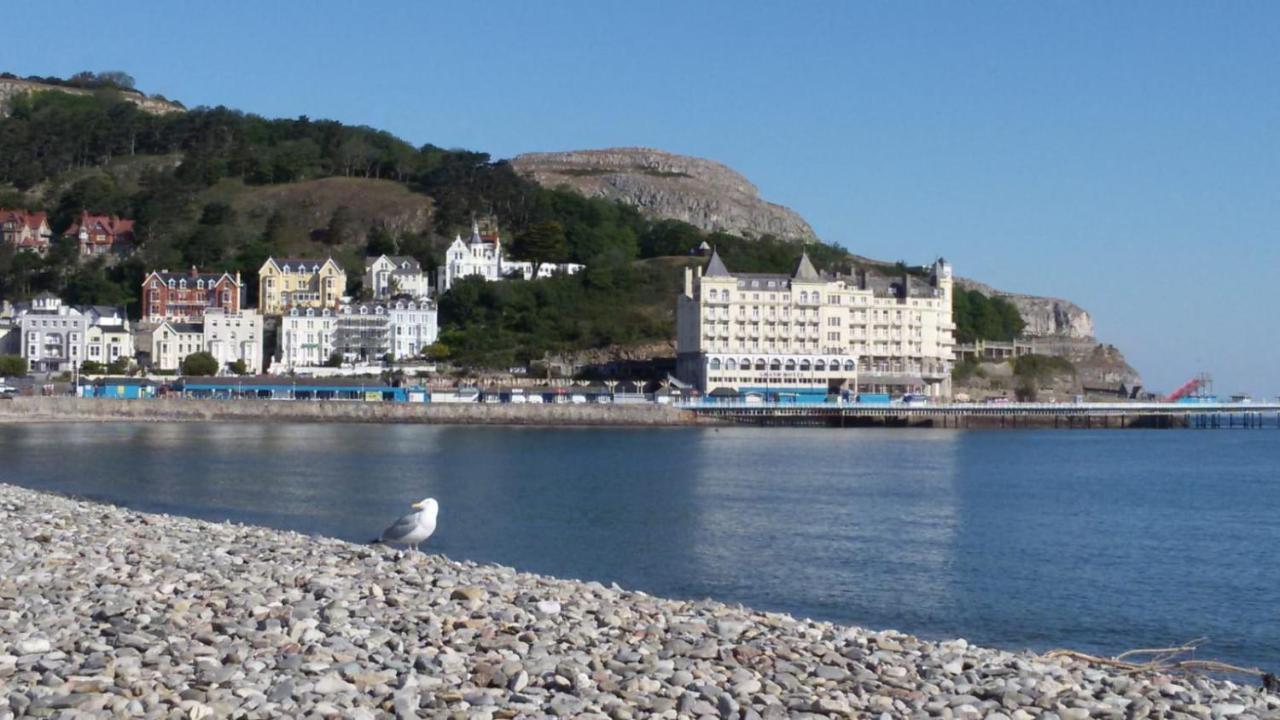 The Maureen Suite Llandudno Exterior foto
